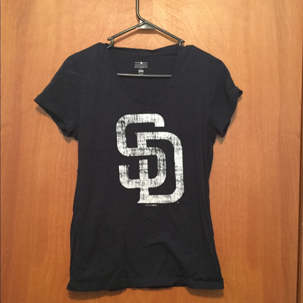 Women’s San Diego Padres T-shirt